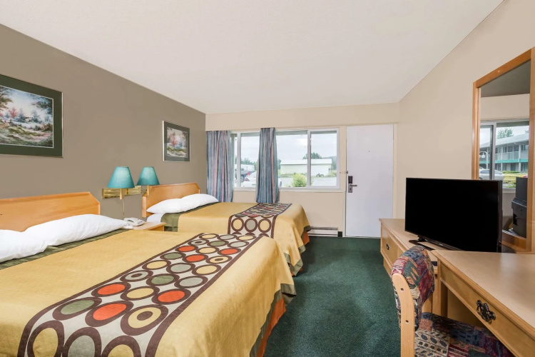 Quesnel Inn