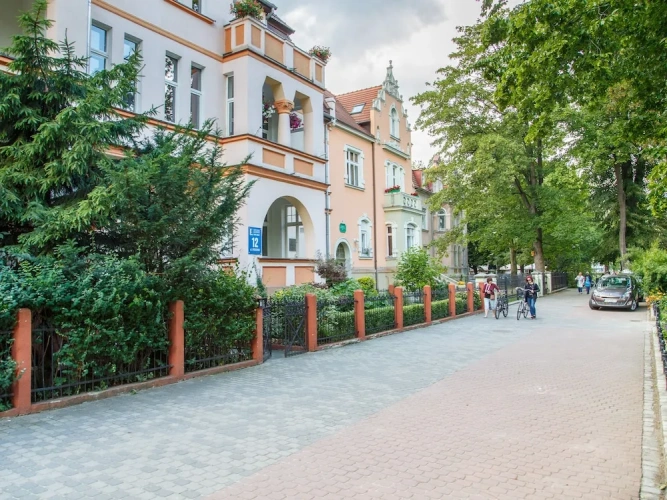 Apartment with balcony