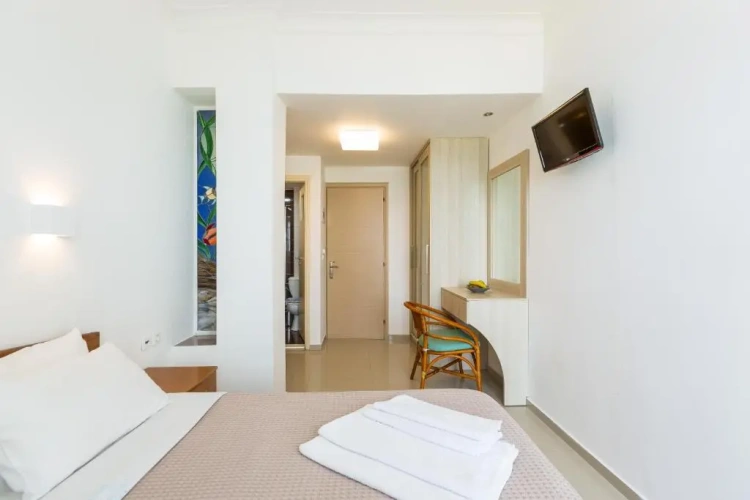 Standard Double room with sea view