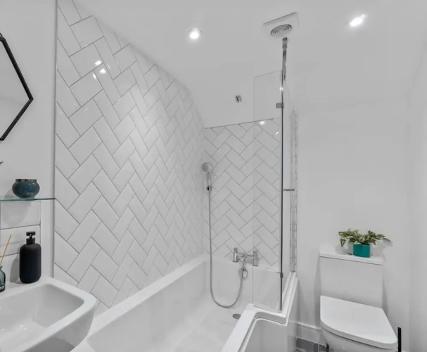 2 Bedrooms Apartment