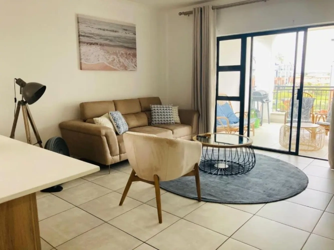 2 Bedrooms Apartment