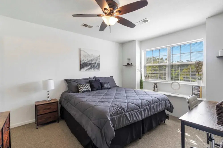 Peaceful Resort Condo Holiday Home for 6