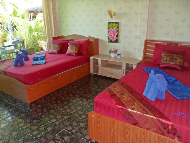 Standard Triple Family room