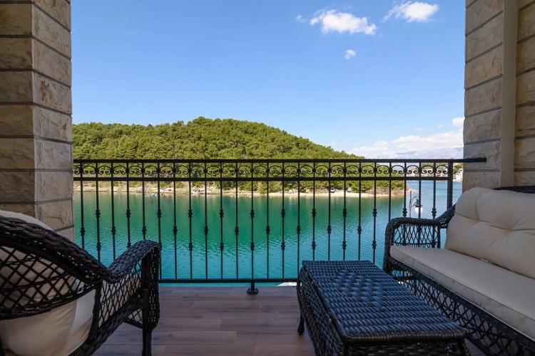 Apartment Lucija Novum