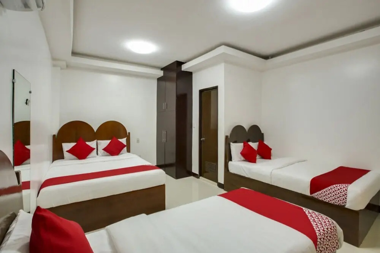 OYO 459 Offshore Hotel