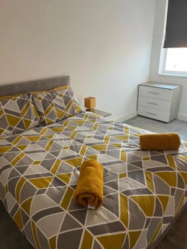 #305 1 Bedroom Serviced apartment -free parking