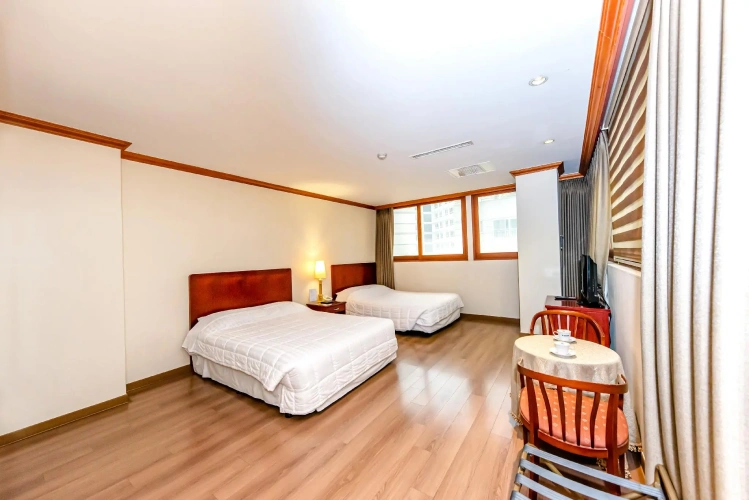 Deluxe Quadruple room