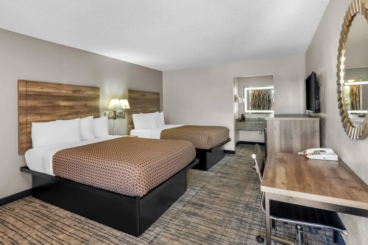 Standard Quadruple room