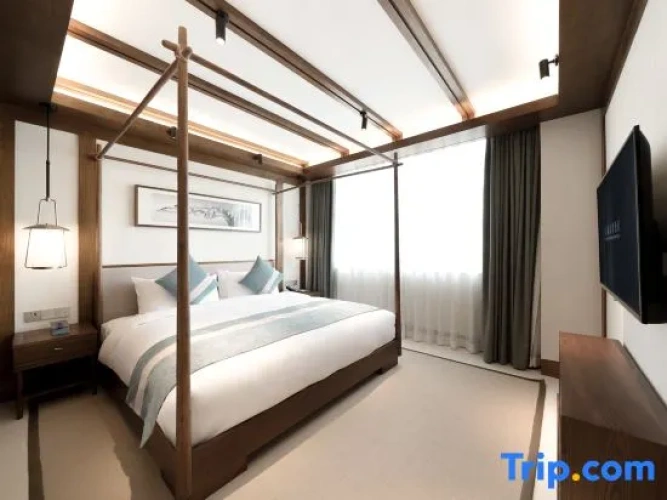 2 Bedrooms Premier Quadruple Attic Suite