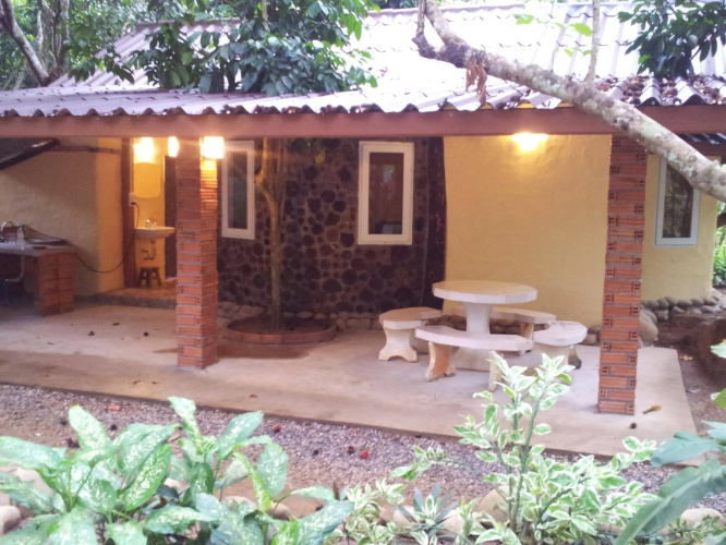 Baandin Chiewlarn Resort
