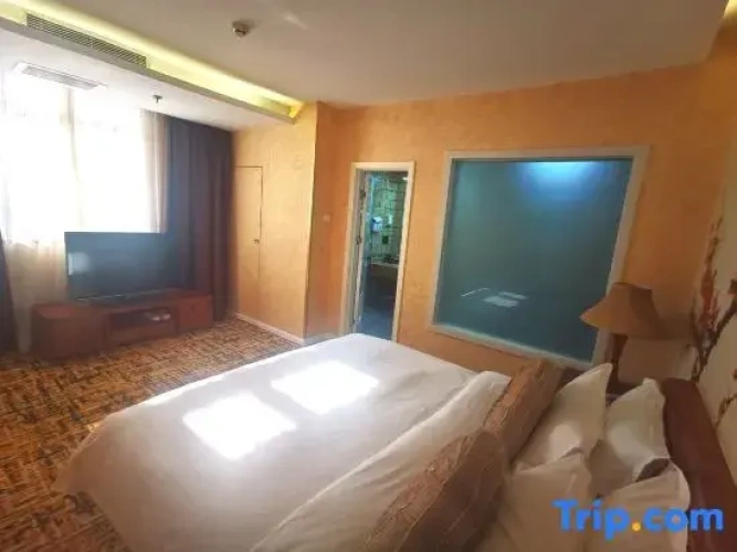 Deluxe Double Family Suite