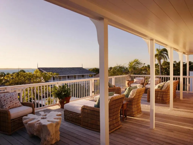 Eleven Bahama House