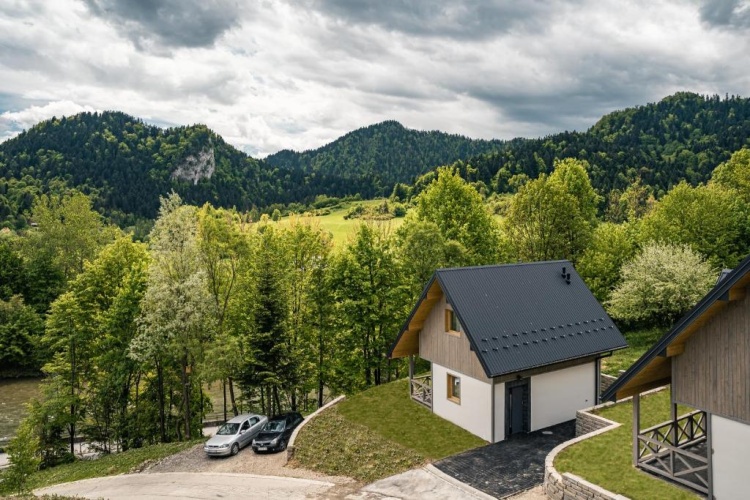 2 Bedrooms Cottage