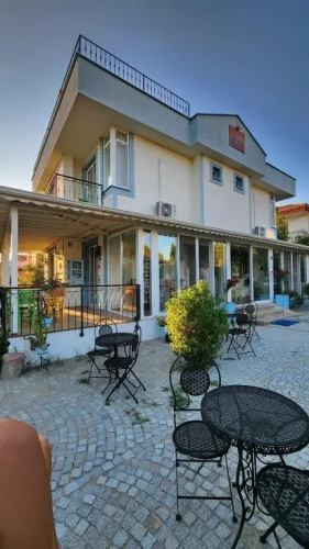 cunda gunes pansiyon