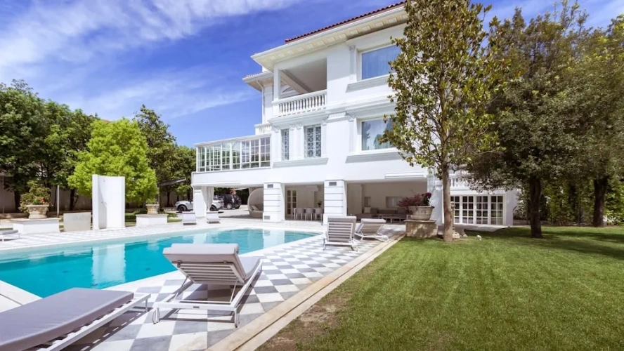 Villa