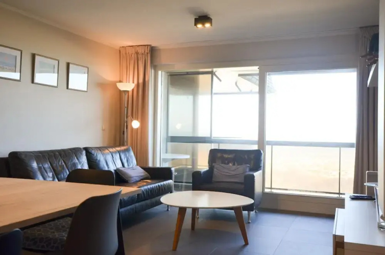 Apartment in Oostduinkerke With Sea View
