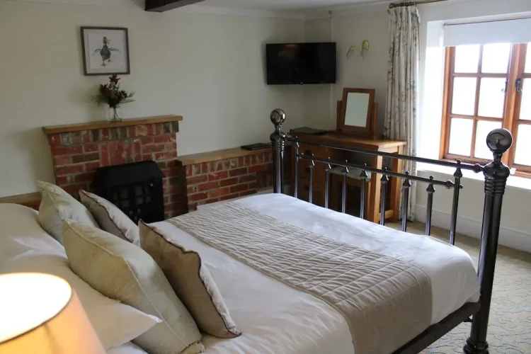 Deluxe Double room with courtyard view