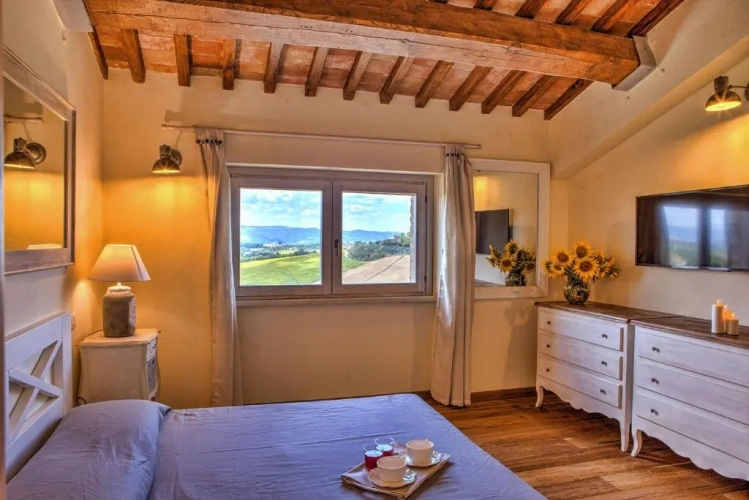 4 Bedrooms Villa