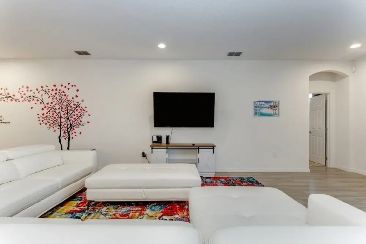 6028bod 14 Bedroom Home