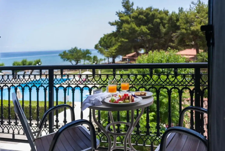 Mimoza Beach