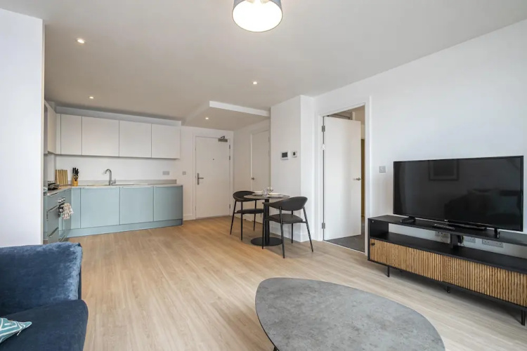 Designer Waterside Flat