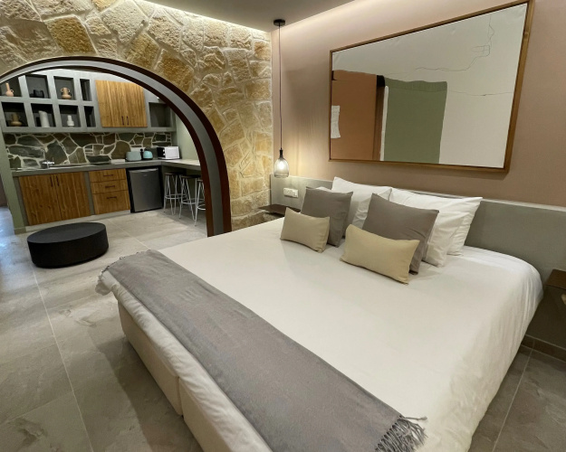 Vrachia Beach Hotel & Suites - Adults only