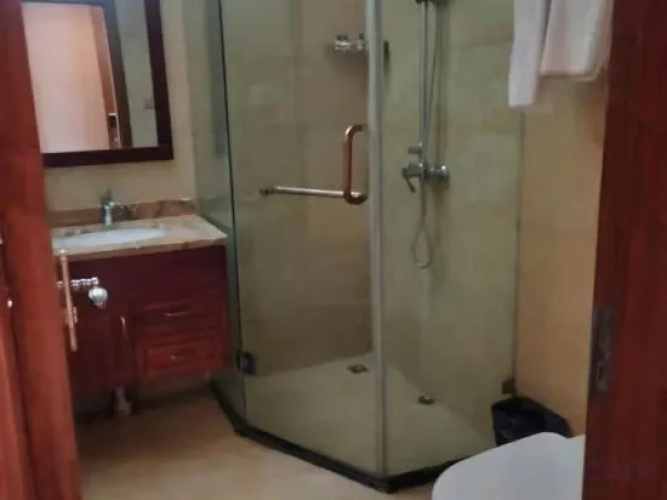 Nujiang Holiday Hotel