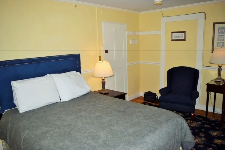 Deluxe Double Suite