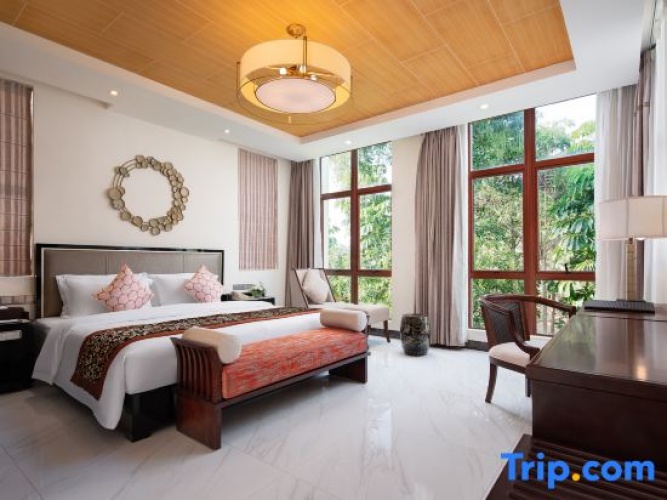 Presidential Quadruple Villa