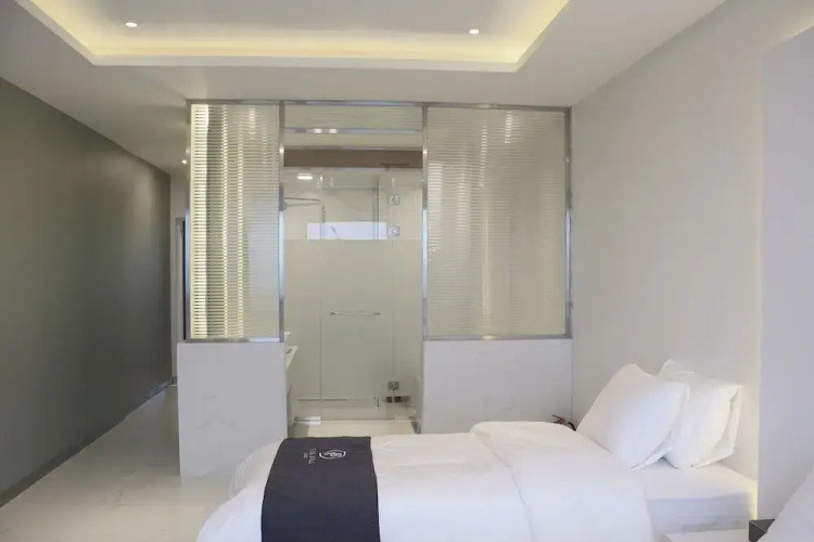 Rosabell Hotel