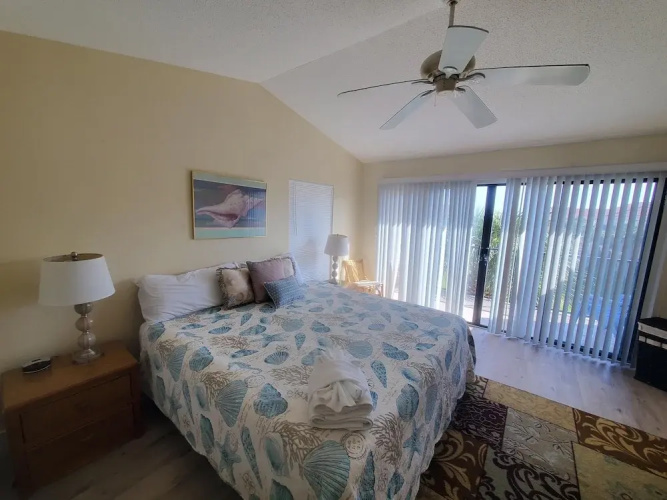 Sea Place 13238