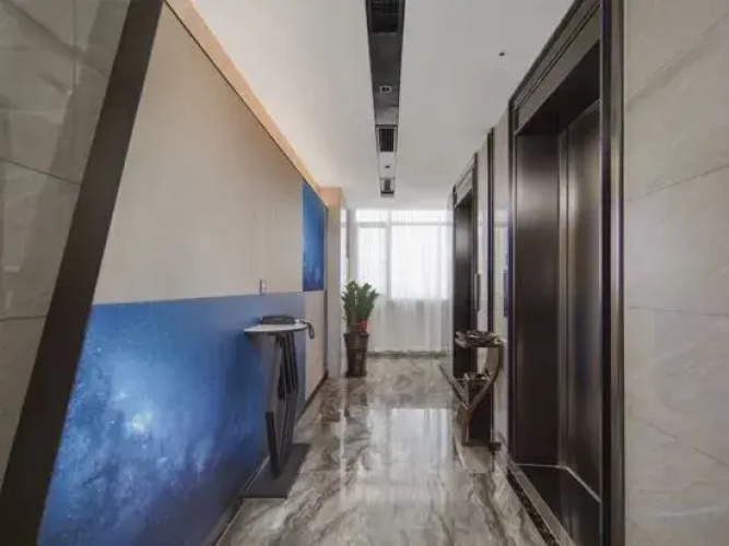Kyriad Marvelous Hotel