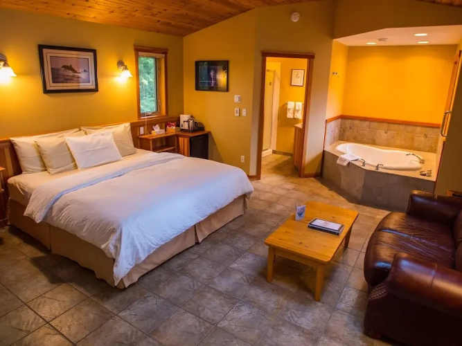 A Snug Harbour Inn