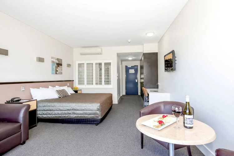 Macquarie 4 Star