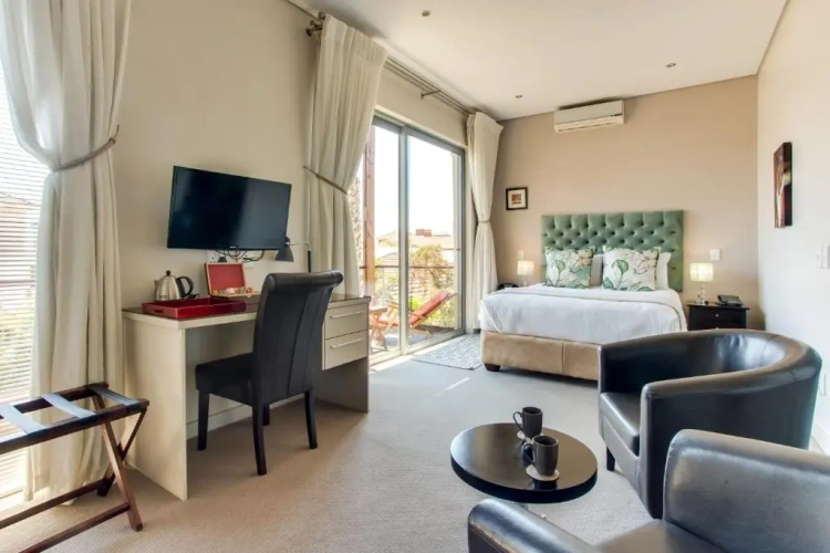 Standard room with balcony