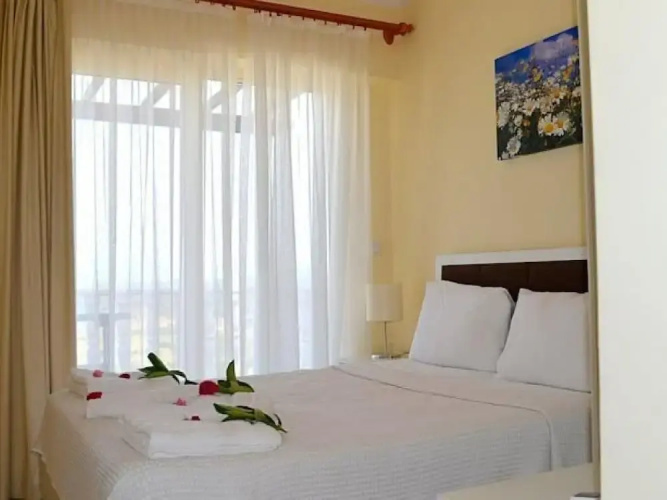 Villa 2 Bedroom Lake View 7