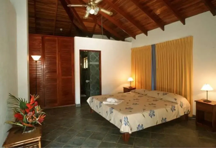 Fuego del Sol Beachfront Hotel