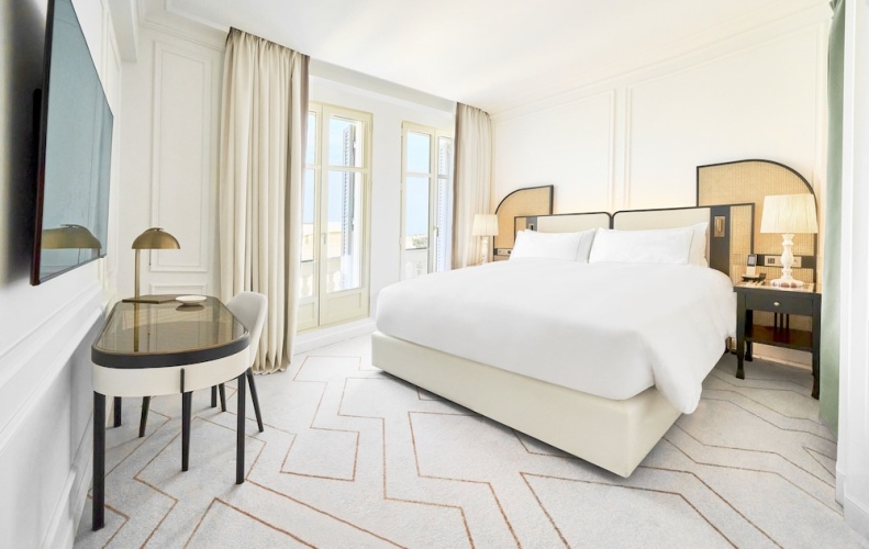 Classic Double room with city view