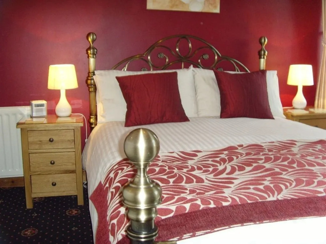 Ellie's Guest House