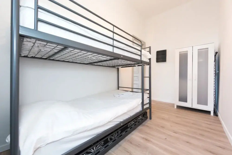 Louise Apartments Chatelain
