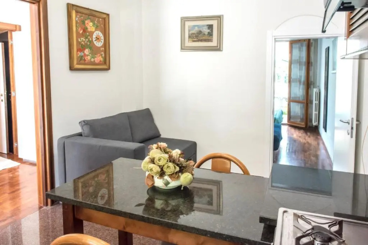 N175 - Numana, bilocale con portico