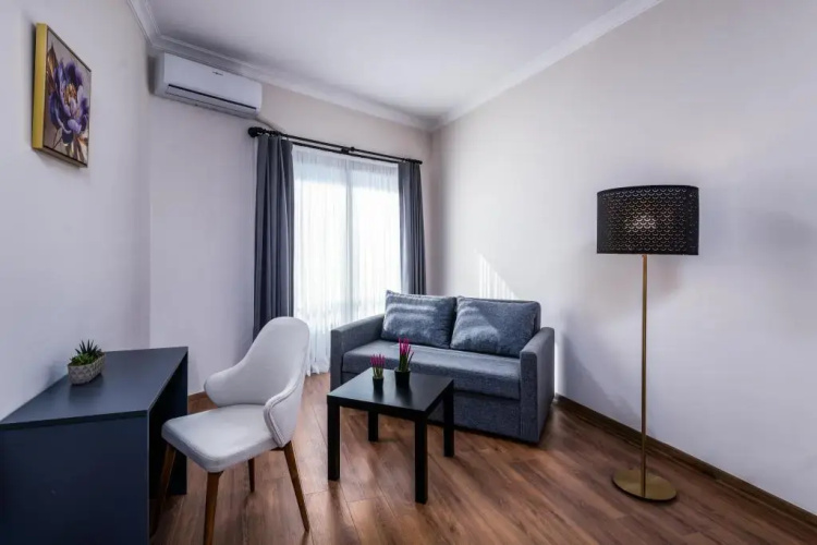 Sh Hotel Business