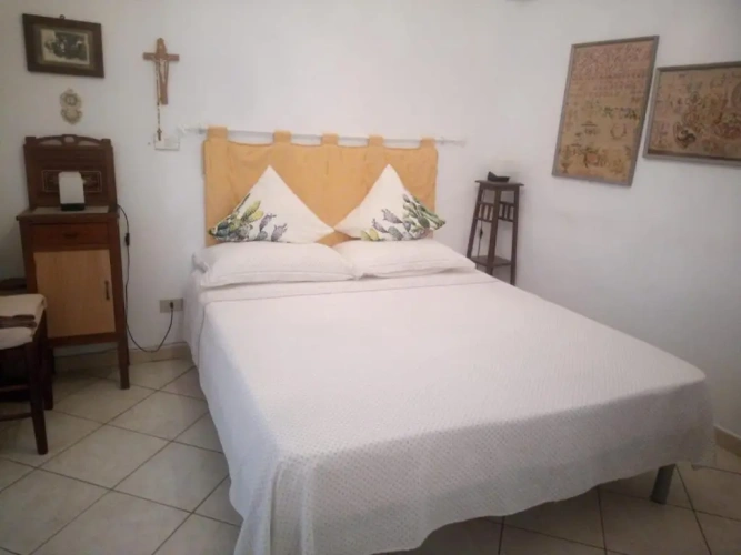 2 Bedrooms Cottage