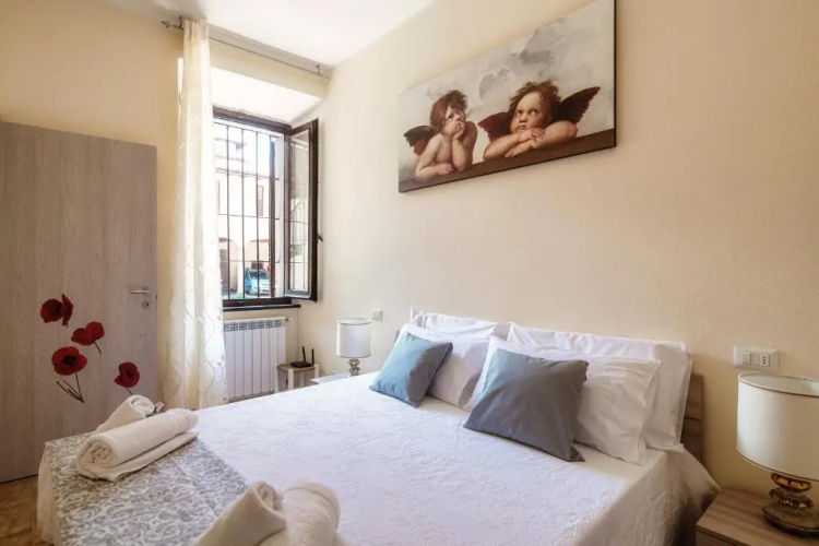La Corte Apartments