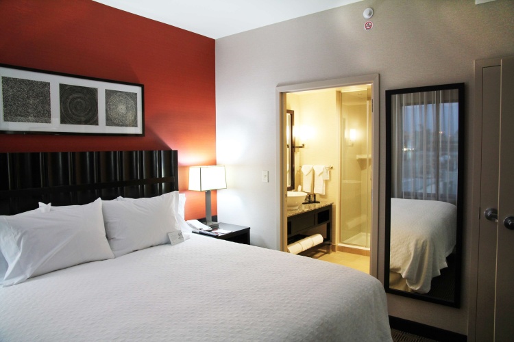 Embassy Suites by Hilton Ontario Airport photo 8