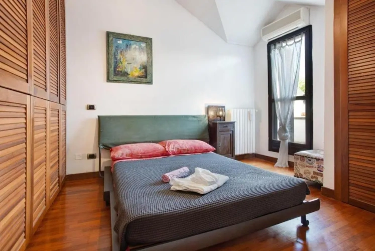4 Bedrooms Cottage