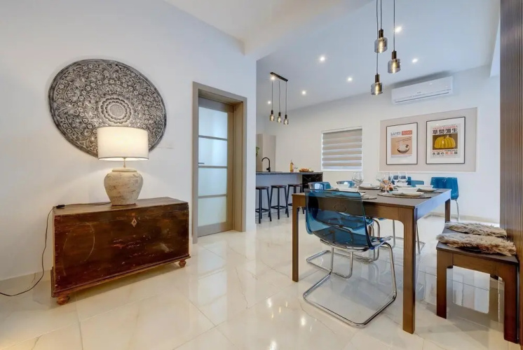 Art Deco Luxury Apartment Central Location