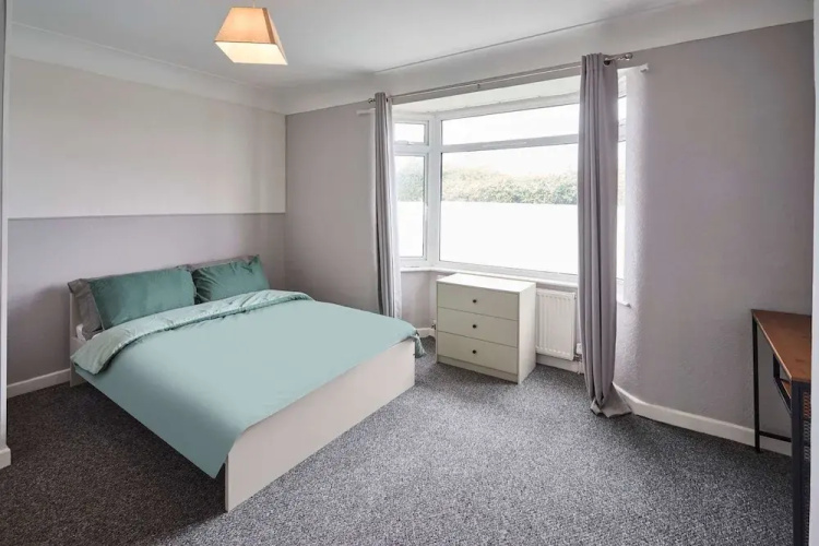 Host Stay Oldbury Road