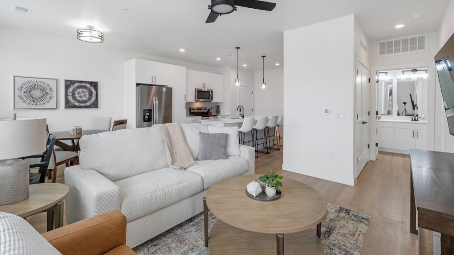 1 Bedroom Apartment