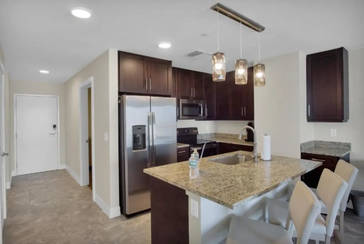 2 Bedrooms Standard Suite with bay view